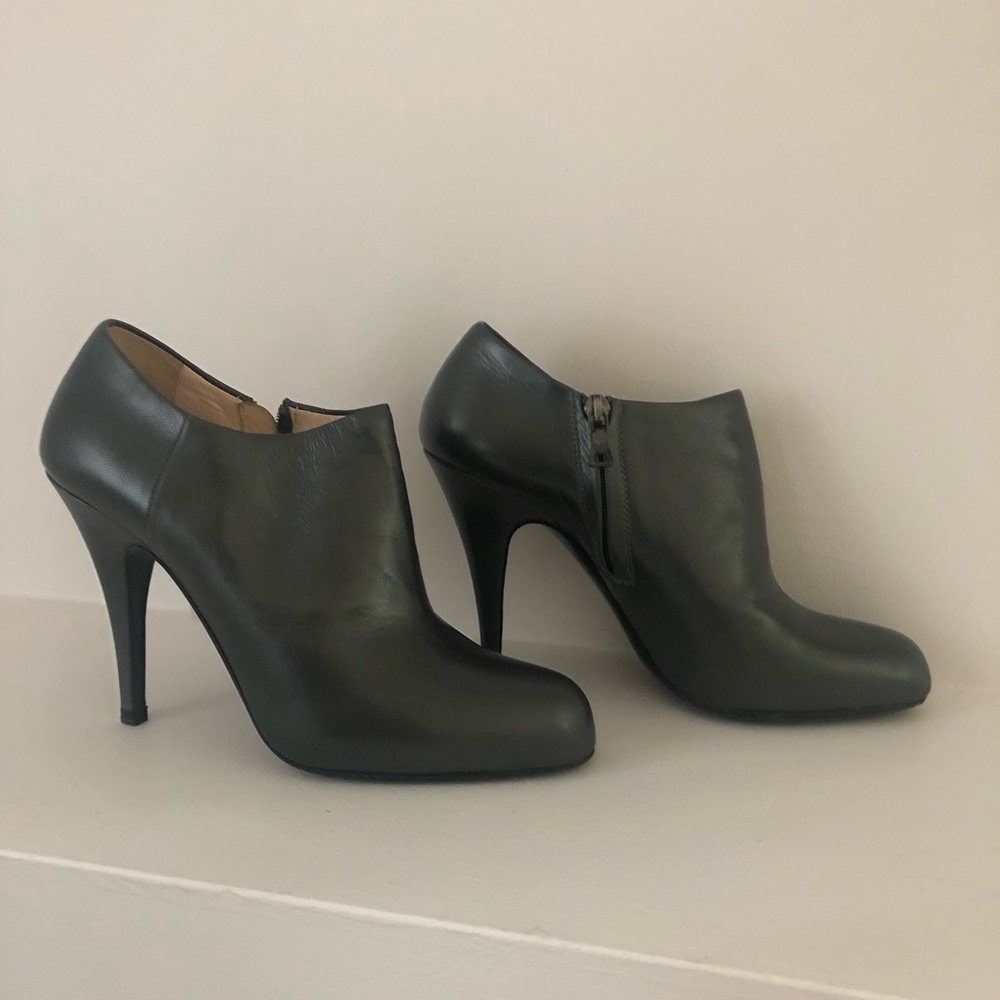 Ankle Brand:Prada